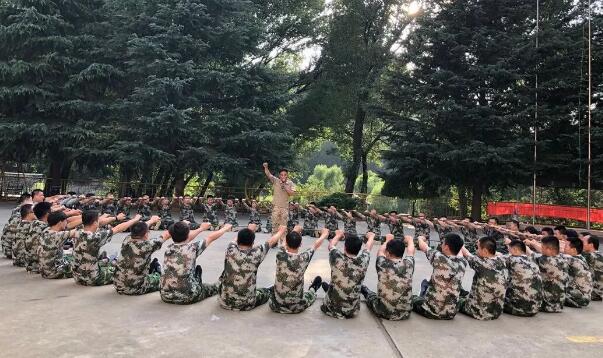 西馳電氣2019銷(xiāo)售中心年中會(huì)議暨團(tuán)隊(duì)拓展活動(dòng)圓滿(mǎn)結(jié)束(圖6)