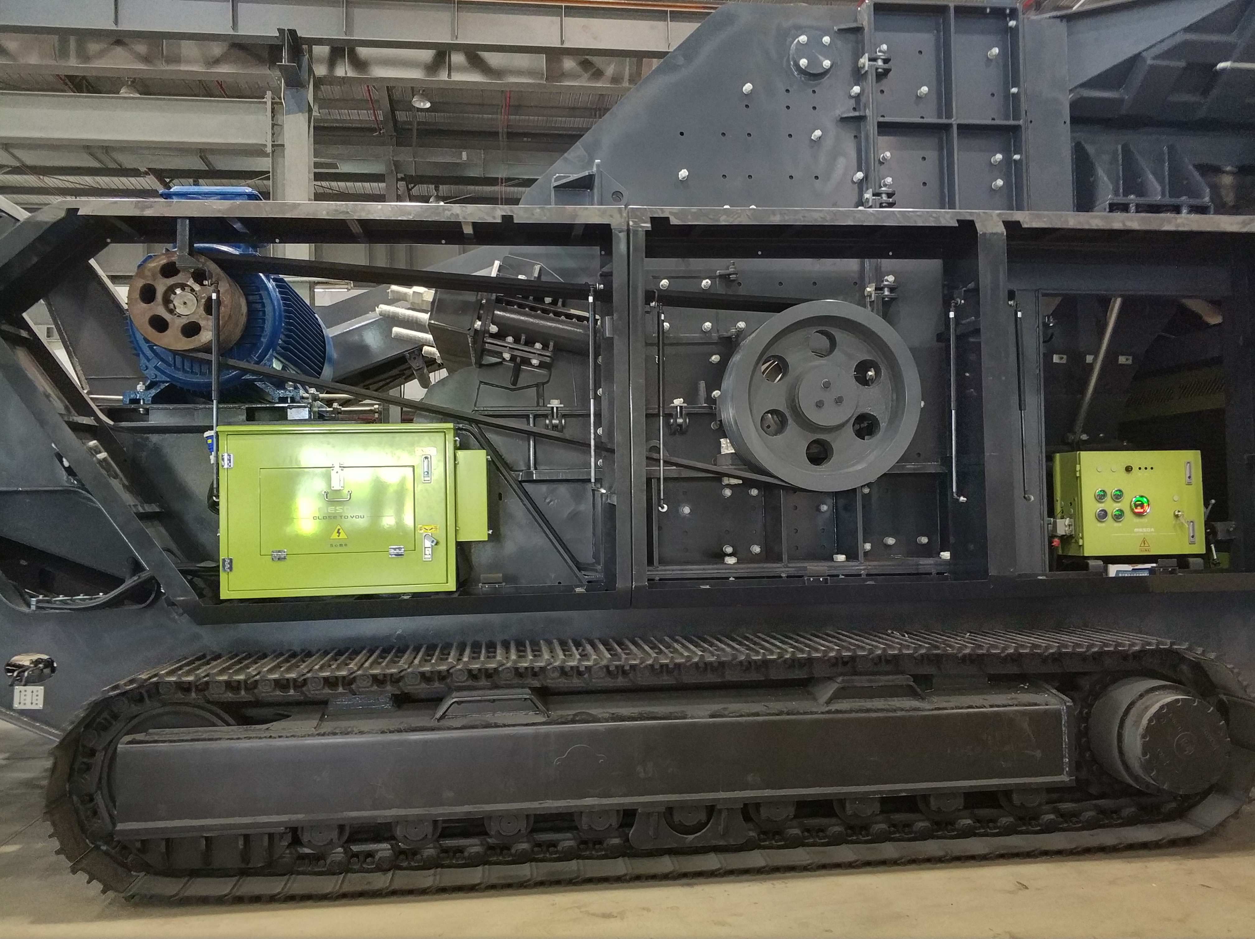 XFC550變頻器在移動式破碎機上的應用(圖5)